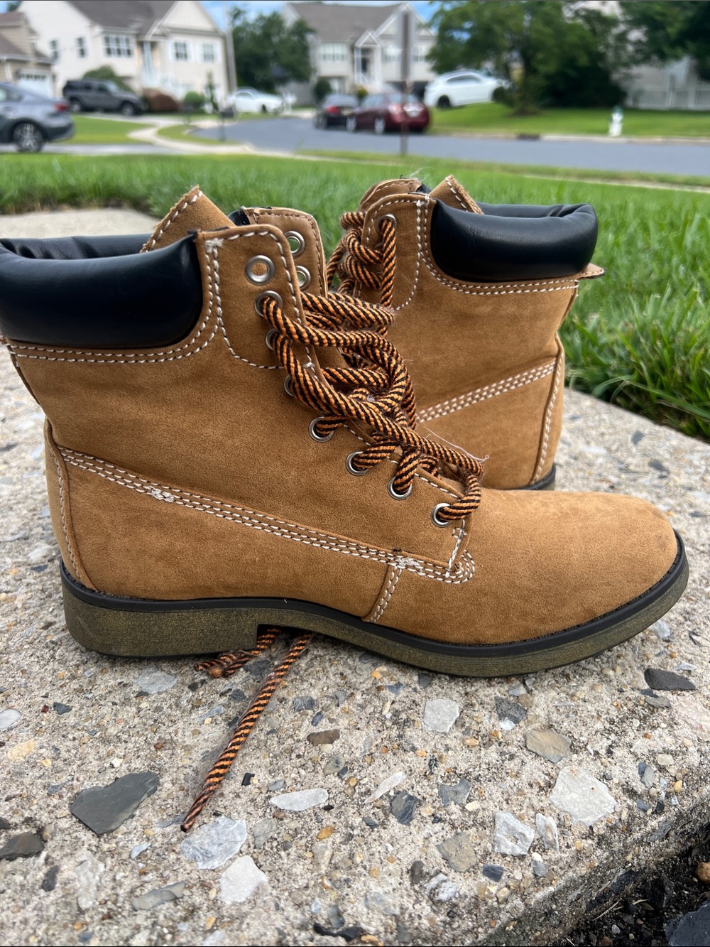 Candies Tan Suede Lace-Up Boots with Padded Collar, Size 9.5
